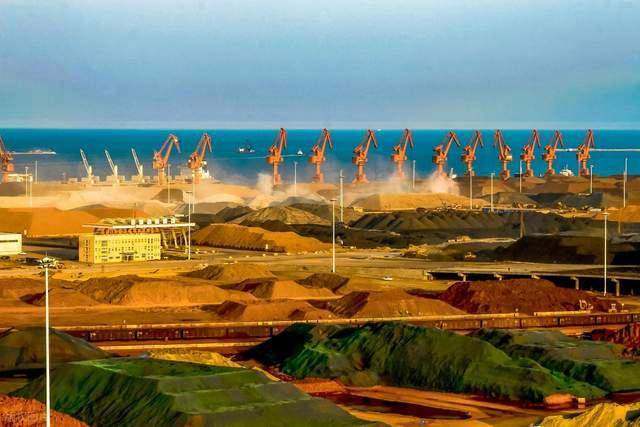 胁中国：不给稀土磁铁就加200%关税瓦力娱乐棋牌特朗普彻底坐不住了公开威(图3)